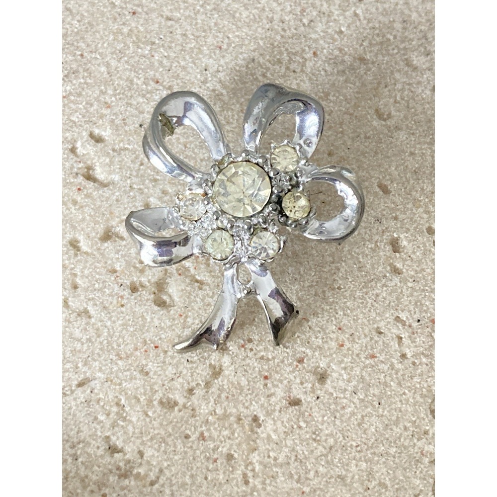 Vintage Silver Tone Rhinestone Bow Brooch Pin Clear Champagne Crystal Ribbon